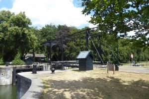 Historische Schleuse mit Hubbrücke in Zwolle